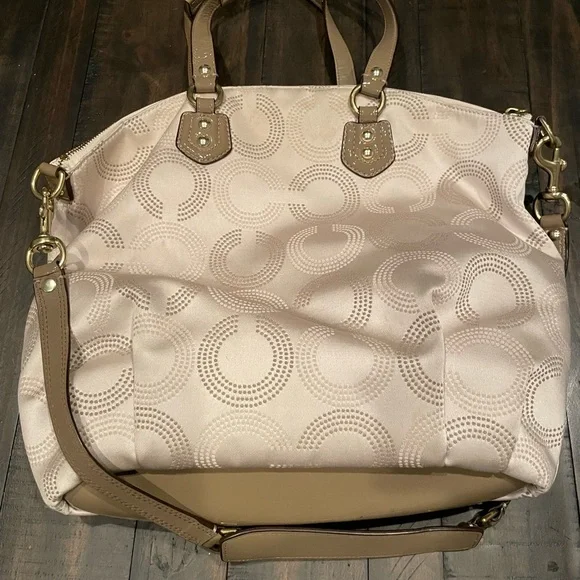 Coach Purse - Picture 3 of 4